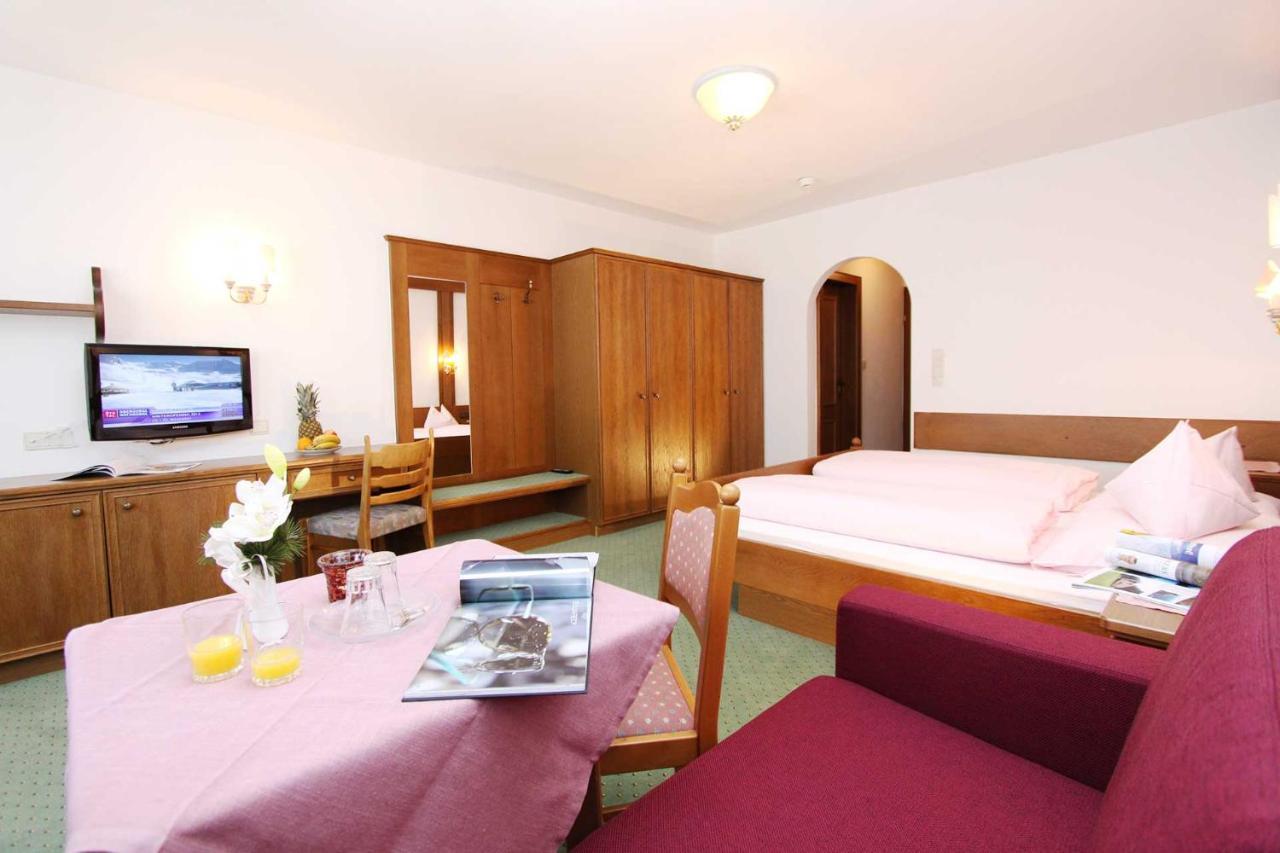 Haus Hohenfels Hotel Obergurgl Eksteriør billede